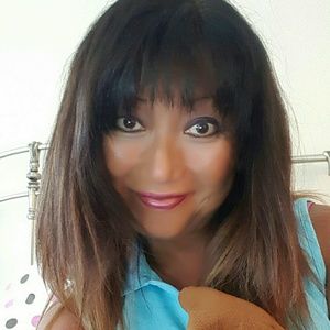 Meet your Posher, Karen